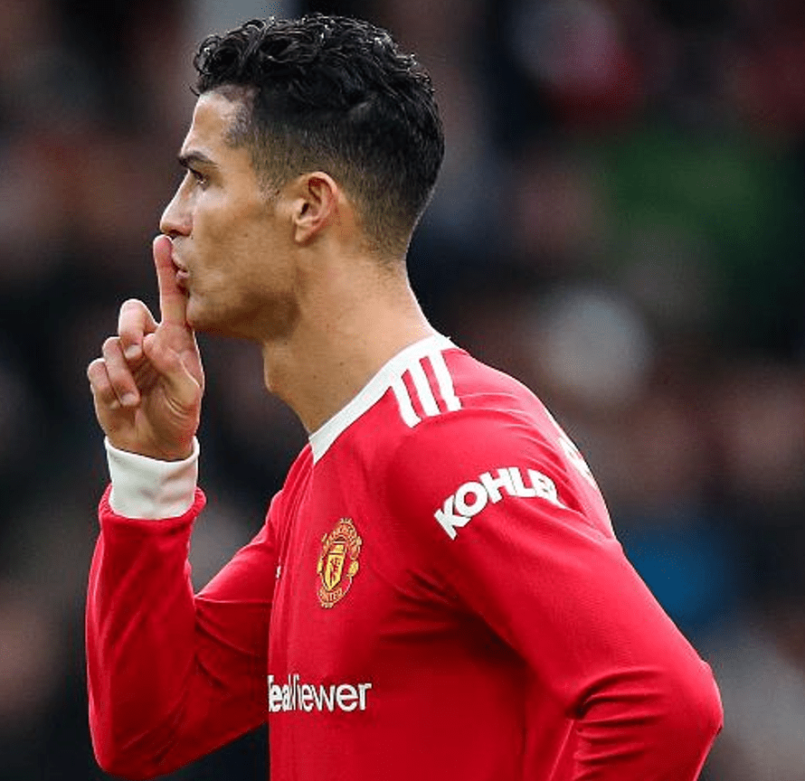 武汉三镇国际比赛日单刀错失，志在欧冠名次提升，话题不断，资深球员宣示担当的简单介绍