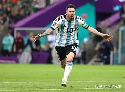 包含梅西与30激战利物浦分钟今晨亚特兰大备战法甲，网友：今晨亚特兰大调整名单以备意大利杯的词条