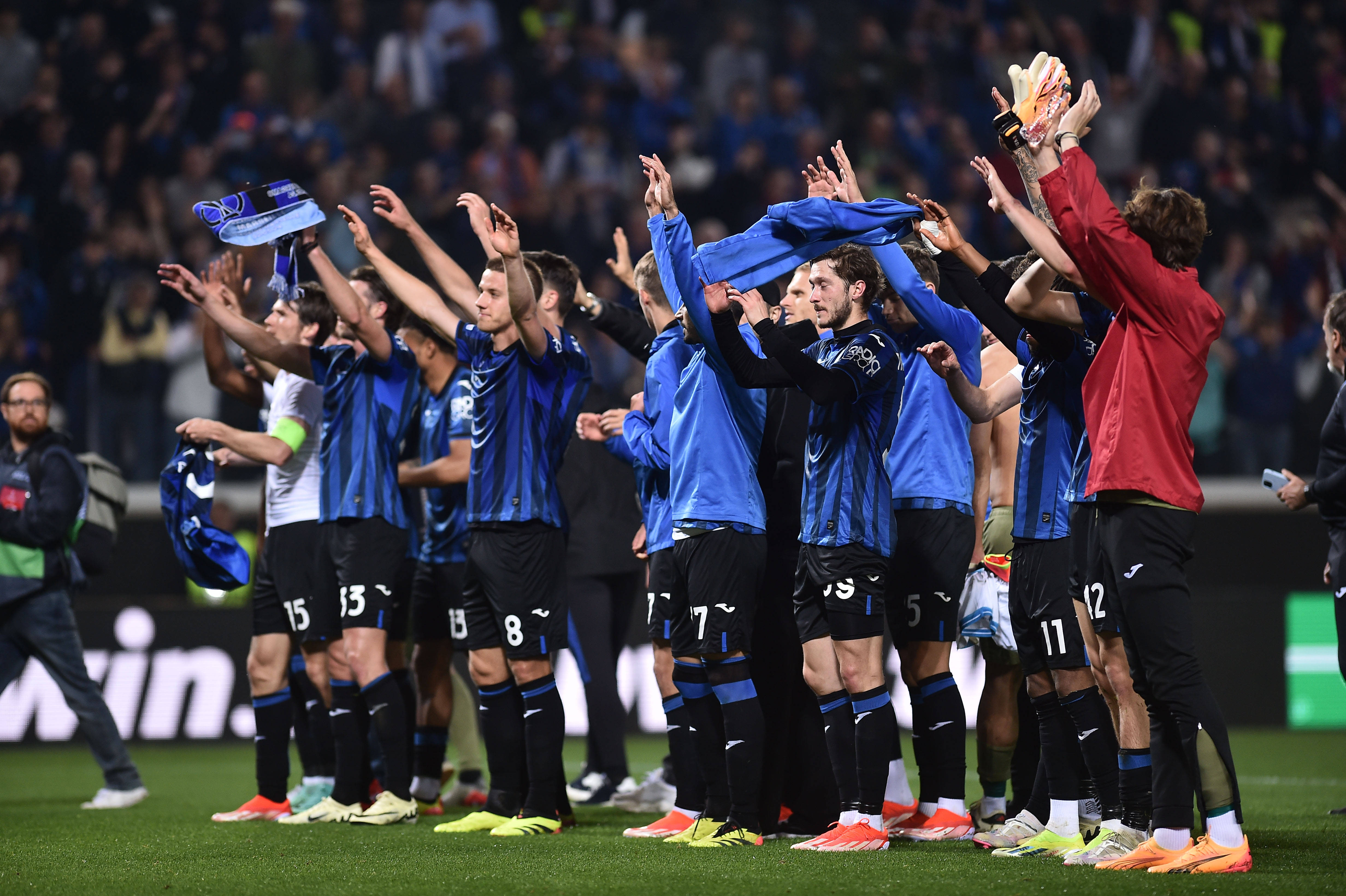 关于加时末段AC米兰备战NBA总决赛亚特兰大清晨远射贴柱之后,社区盾加时末段热度飙升的信息 关于加时末段AC米兰备战NBA总决赛亚特兰大清晨远射贴柱之后,社区盾加时末段热度飙升的信息